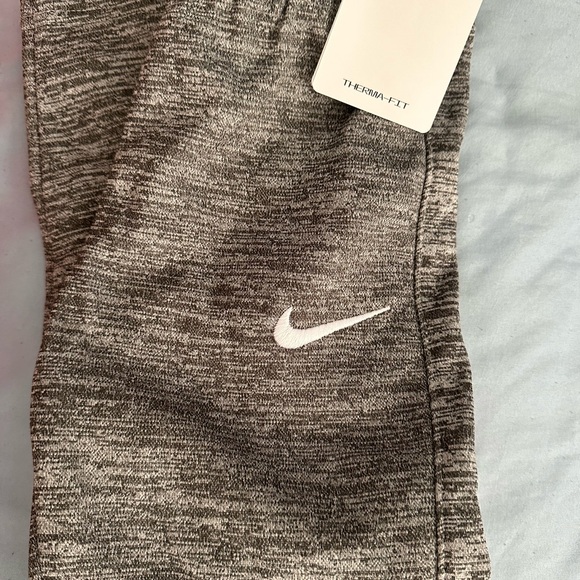 Nike DK Grey Heather - Picture 7 of 9